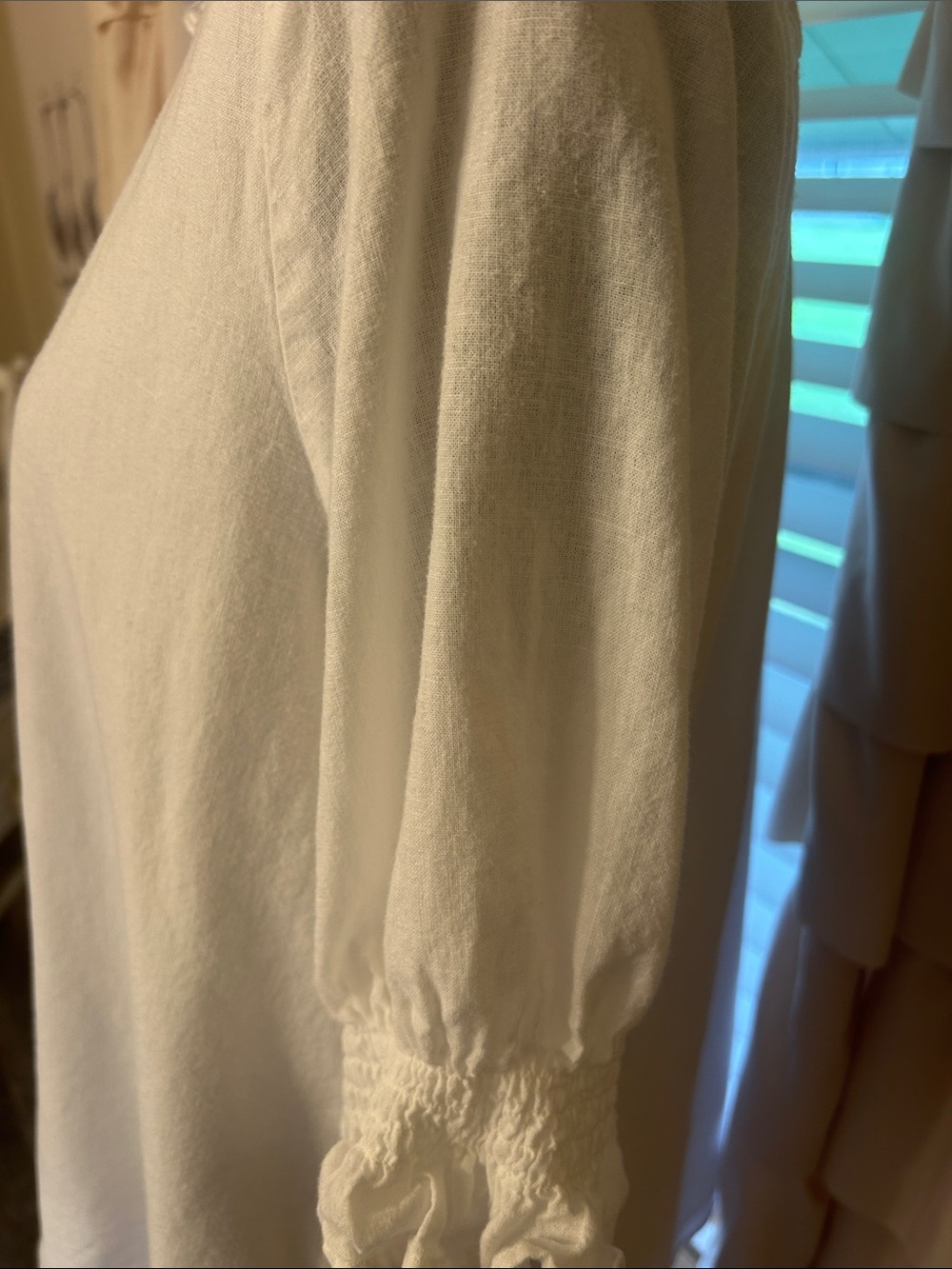 crown & ivy White Button-Front Short Sleeve Blouse - Picture 2 of 5